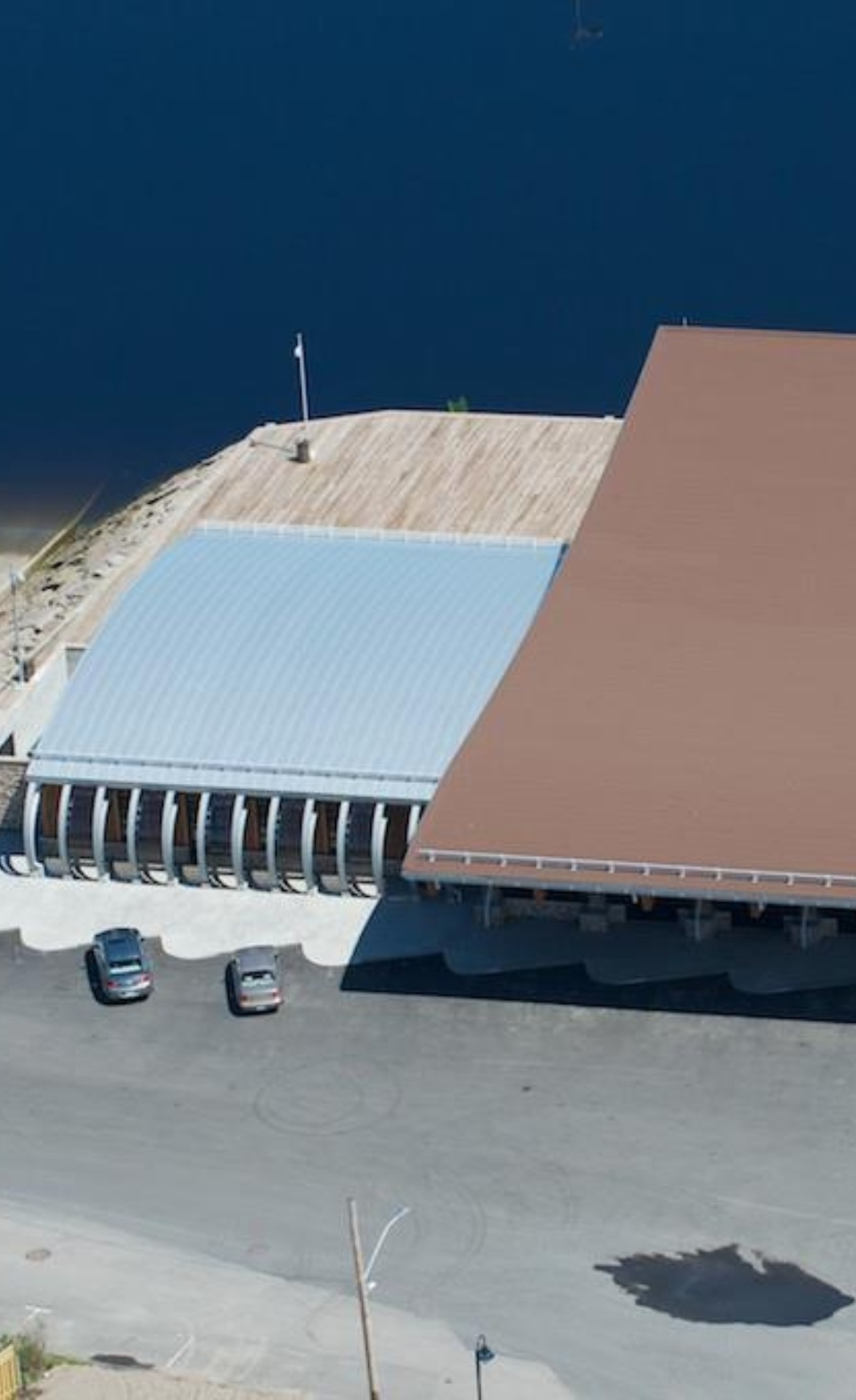 Institutionnel-industriel-et-commercial.webp